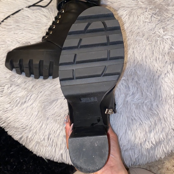 forever 21 black heeled biker boots. size 7 & only worn once !! - Picture 2 of 3